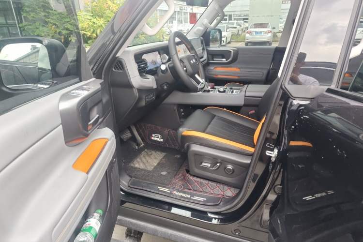 Used BAIC Off-Road BJ40 Electric Drive 2025 Advanced Edition Driver Seat