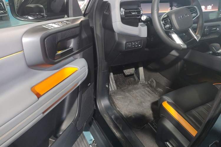 Used BAIC Off-Road BJ40 Electric Drive 2025 Advanced Edition Driver Seat