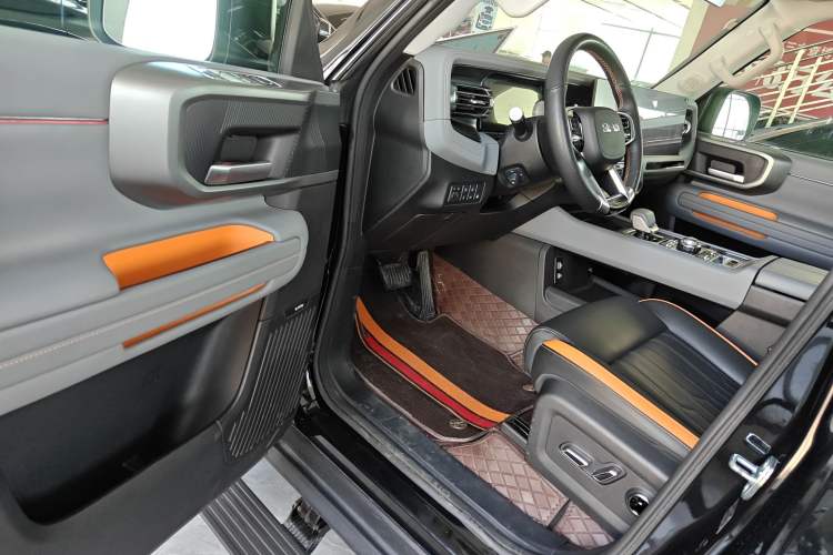 Used BAIC Off-Road BJ40 Electric Drive 2025 Advanced Edition Driver Seat