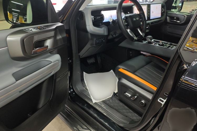 Used BAIC Off-Road BJ40 Electric Drive 2025 Standard Edition Driver Seat