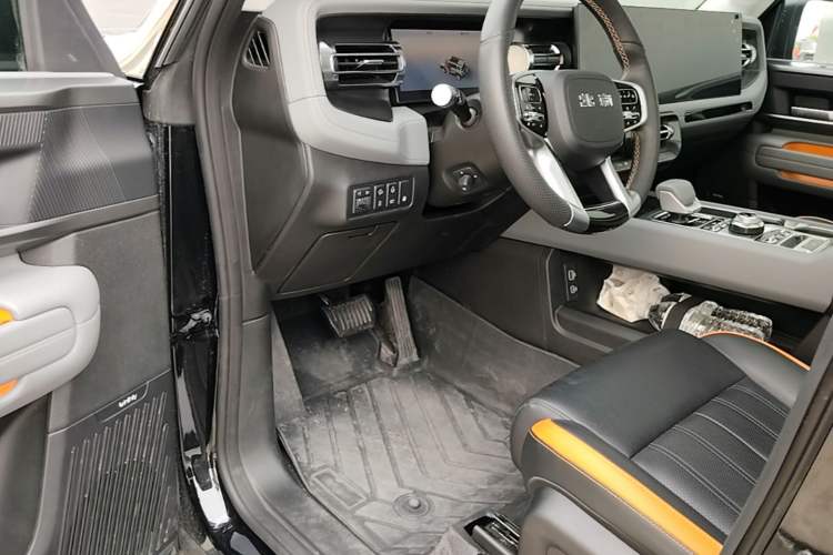 Used BAIC Off-Road BJ40 Electric Drive 2025 Advanced Edition Driver Seat
