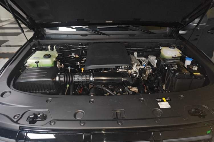 Used BAIC Off-Road BJ40 Electric Drive 2025 Advanced Edition Engine Bay