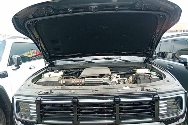 Used BAIC Off-Road BJ40 Electric Drive 2025 Standard Edition Engine Bay