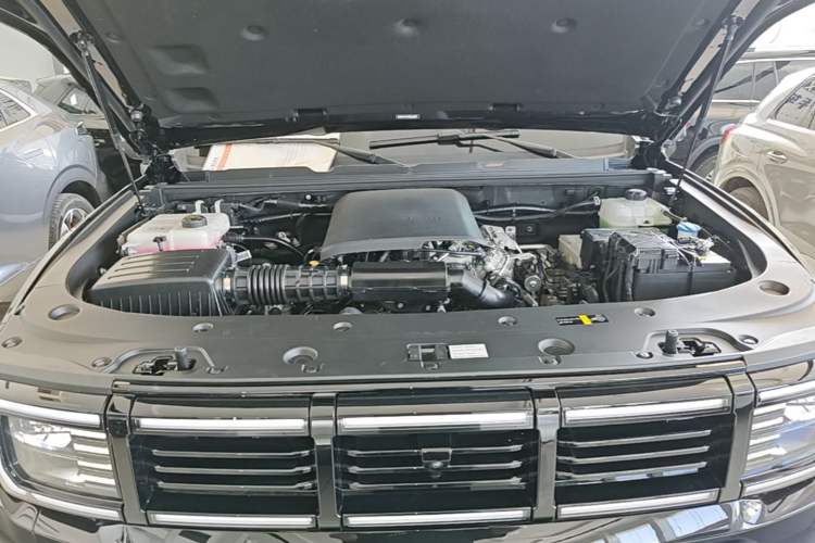 Used BAIC Off-Road BJ40 Electric Drive 2025 Standard Edition Engine Bay