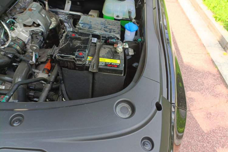 Used BAIC Off-Road BJ40 Electric Drive 2025 Standard Edition Engine Bay Left