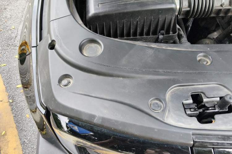 Used BAIC Off-Road BJ40 Electric Drive 2025 Advanced Edition Engine Bay Right