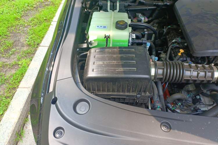 Used BAIC Off-Road BJ40 Electric Drive 2025 Standard Edition Engine Bay Right