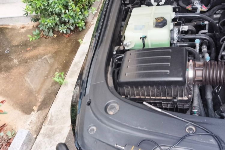 Used BAIC Off-Road BJ40 Electric Drive 2025 Standard Edition Engine Bay Right