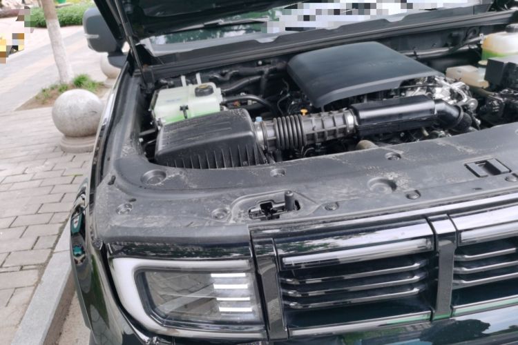 Used BAIC Off-Road BJ40 Electric Drive 2025 Standard Edition Engine Bay Right