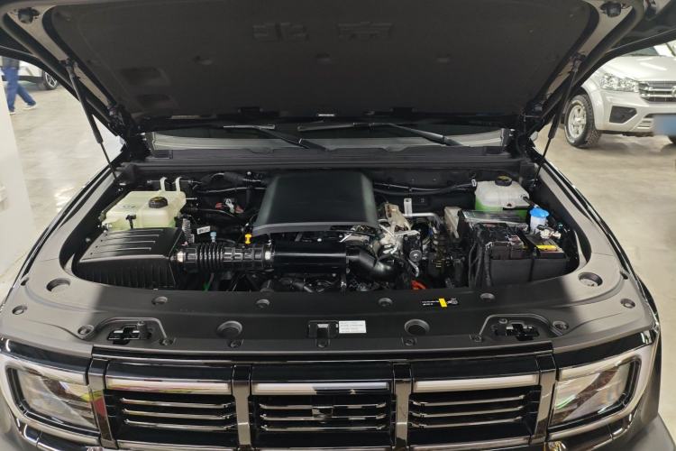 Used BAIC Off-Road BJ40 Electric Drive 2025 Standard Edition Engine Bay
