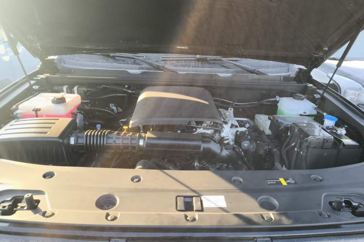 Used BAIC Off-Road BJ40 Electric Drive 2025 Standard Edition Engine Bay