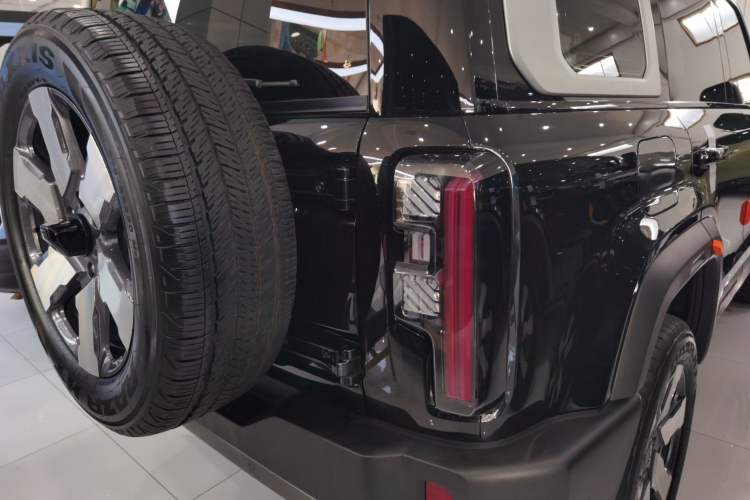 Used BAIC Off-Road BJ40 Electric Drive 2025 Advanced Edition Exterior 3