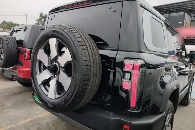 Used BAIC Off-Road BJ40 Electric Drive 2025 Advanced Edition Exterior 4