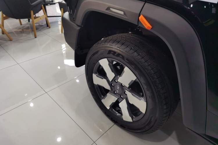 Used BAIC Off-Road BJ40 Electric Drive 2025 Advanced Edition Exterior 5