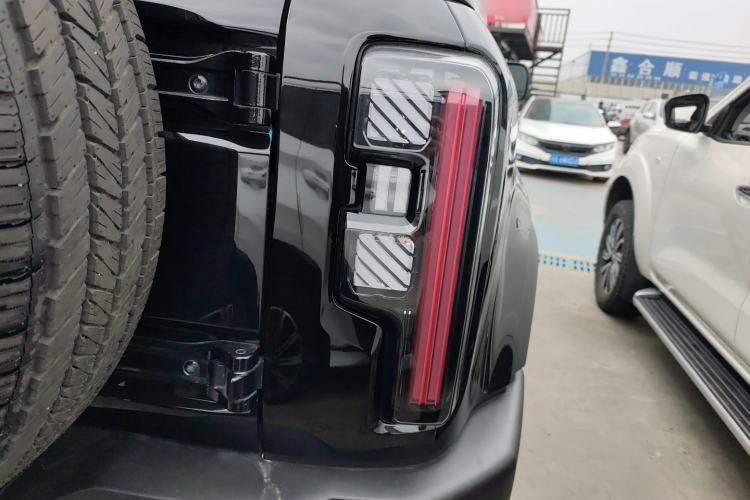 Used BAIC Off-Road BJ40 Electric Drive 2025 Advanced Edition Exterior 6