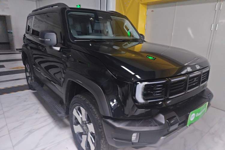 Used BAIC Off-Road BJ40 Electric Drive 2025 Advanced Edition Front Right 45 Deg