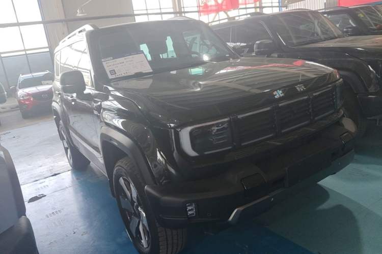 Used BAIC Off-Road BJ40 Electric Drive 2025 Advanced Edition Front Right 45 Deg