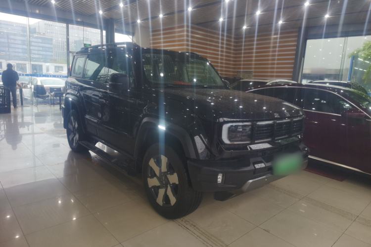 Used BAIC Off-Road BJ40 Electric Drive 2025 Advanced Edition Front Right 45 Deg