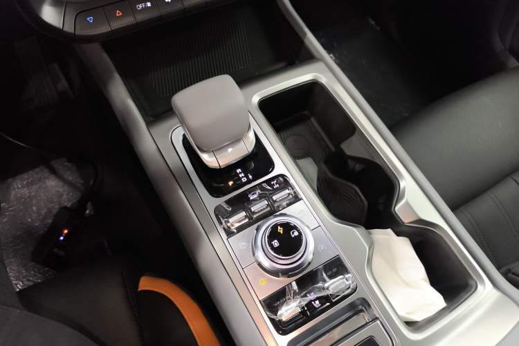 Used BAIC Off-Road BJ40 Electric Drive 2025 Standard Edition Gear Lever