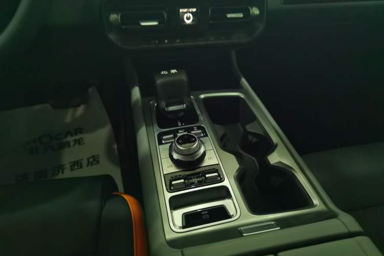 Used BAIC Off-Road BJ40 Electric Drive 2025 Advanced Edition Gear Lever