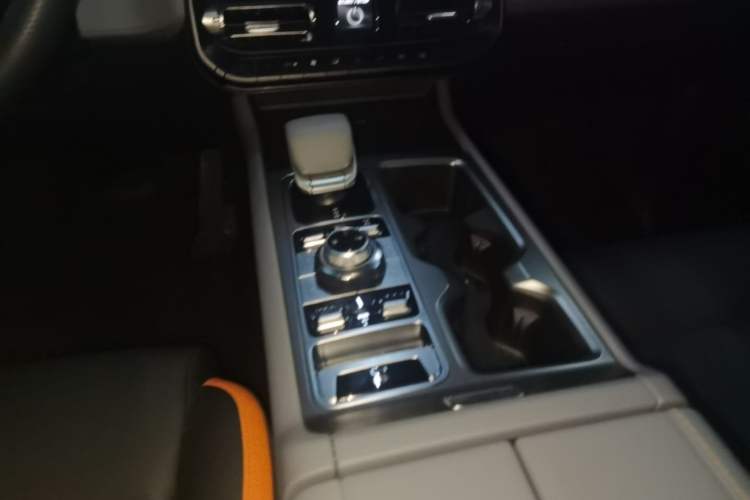 Used BAIC Off-Road BJ40 Electric Drive 2025 Advanced Edition Gear Lever