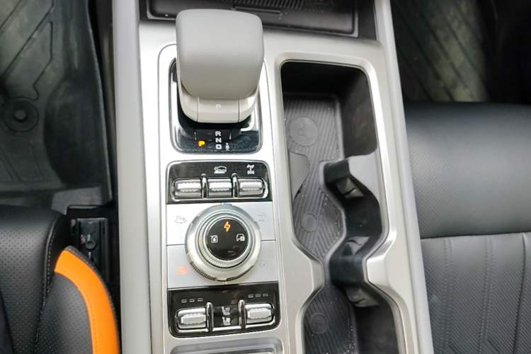 Used BAIC Off-Road BJ40 Electric Drive 2025 Advanced Edition Gear Lever