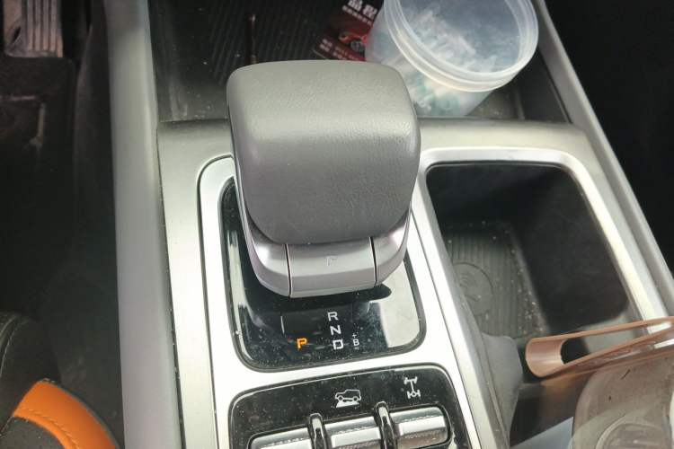 Used BAIC Off-Road BJ40 Electric Drive 2025 Standard Edition Gear Lever