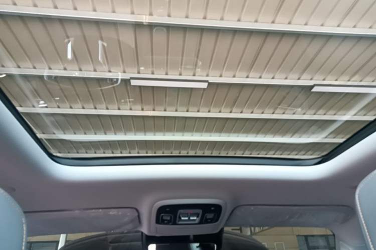 Used BAIC Off-Road BJ40 Electric Drive 2025 Model Yuanjing Smart Travel Edition Headliner