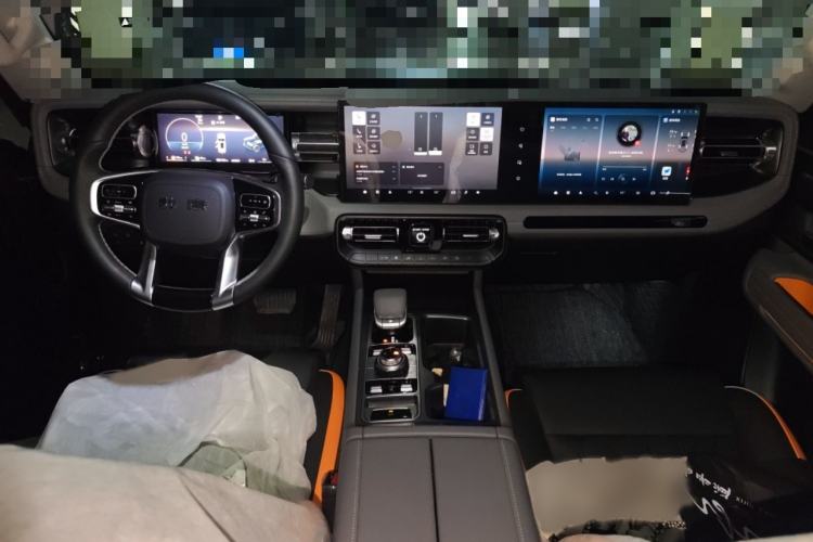 Used BAIC Off-Road BJ40 Electric Drive 2025 Standard Edition Interior 2
