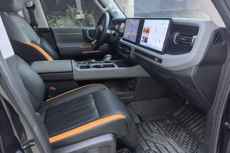 Used BAIC Off-Road BJ40 Electric Drive 2025 Advanced Edition Interior 2