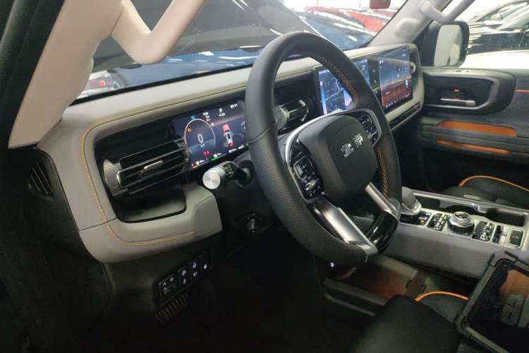 Used BAIC Off-Road BJ40 Electric Drive 2025 Advanced Edition Interior 3