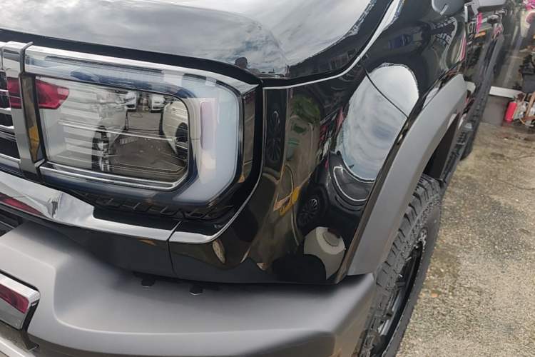 Used BAIC Off-Road BJ40 Electric Drive 2025 Standard Edition Left Front Headlight