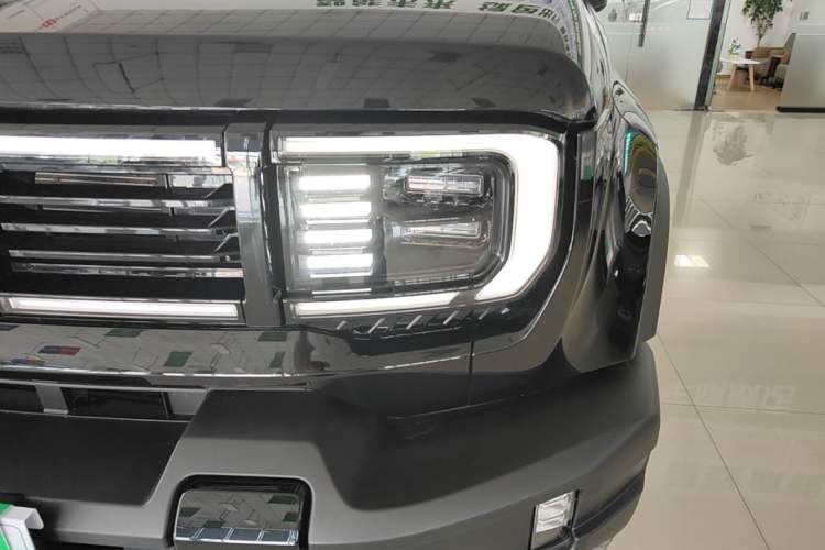 Used BAIC Off-Road BJ40 Electric Drive 2025 Advanced Edition Left Front Headlight
