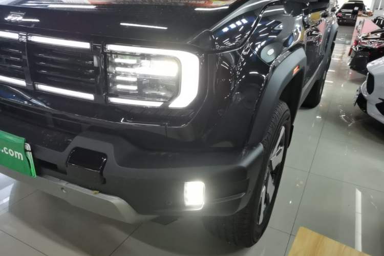 Used BAIC Off-Road BJ40 Electric Drive 2025 Advanced Edition Left Front Headlight