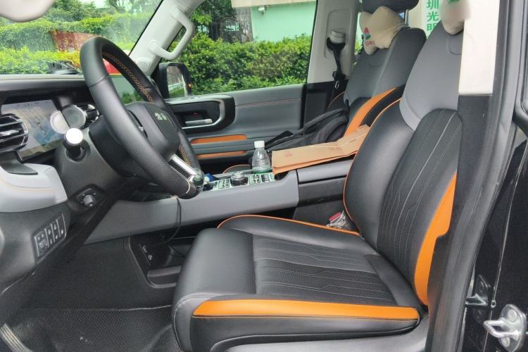 Used BAIC Off-Road BJ40 Electric Drive 2025 Advanced Edition Left Front Seat