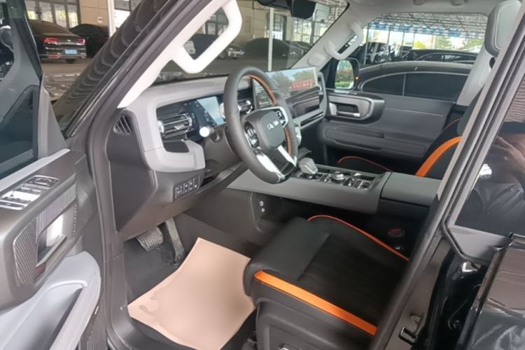 Used BAIC Off-Road BJ40 Electric Drive 2025 Model Yuanjing Smart Travel Edition Left Front Seat