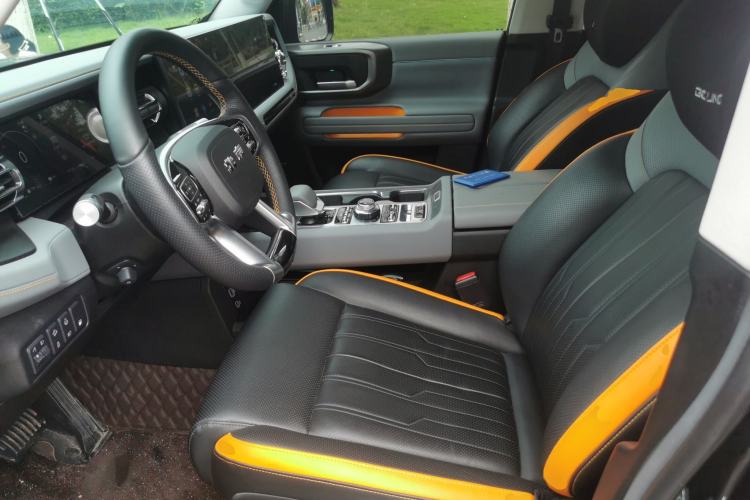 Used BAIC Off-Road BJ40 Electric Drive 2025 Advanced Edition Left Front Seat