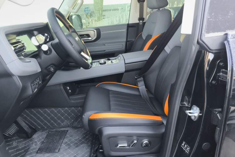 Used BAIC Off-Road BJ40 Electric Drive 2025 Standard Edition Left Front Seat