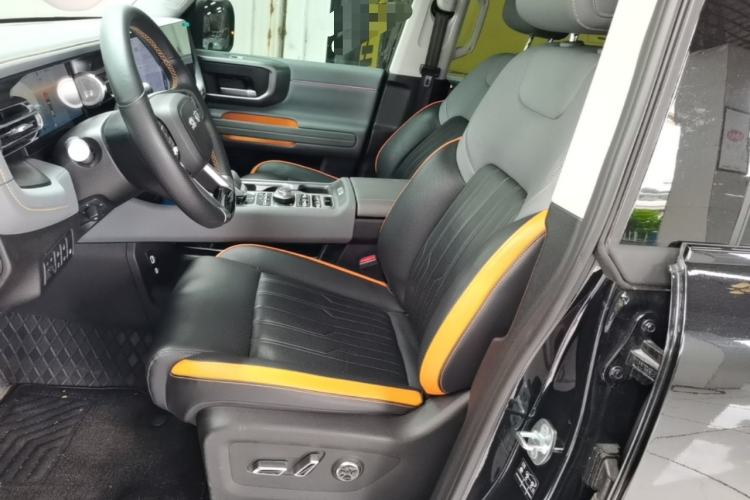 Used BAIC Off-Road BJ40 Electric Drive 2025 Advanced Edition Left Front Seat