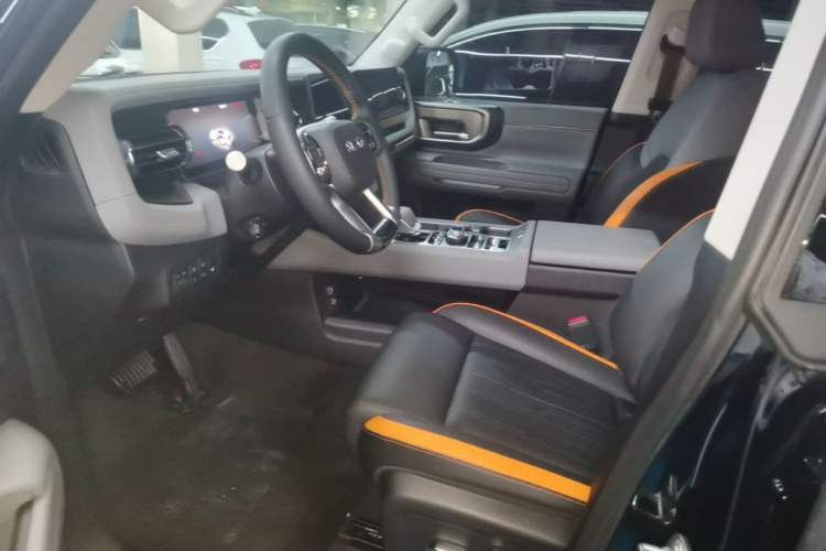 Used BAIC Off-Road BJ40 Electric Drive 2025 Advanced Edition Left Front Seat
