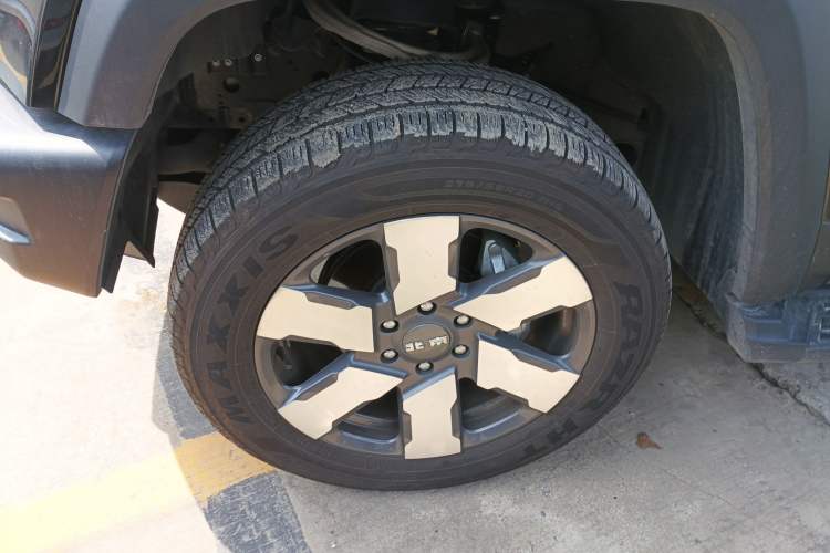 Used BAIC Off-Road BJ40 Electric Drive 2025 Standard Edition Left Front Wheel Hub