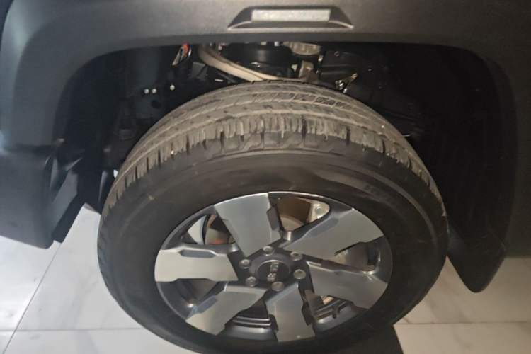 Used BAIC Off-Road BJ40 Electric Drive 2025 Advanced Edition Left Front Wheel Hub