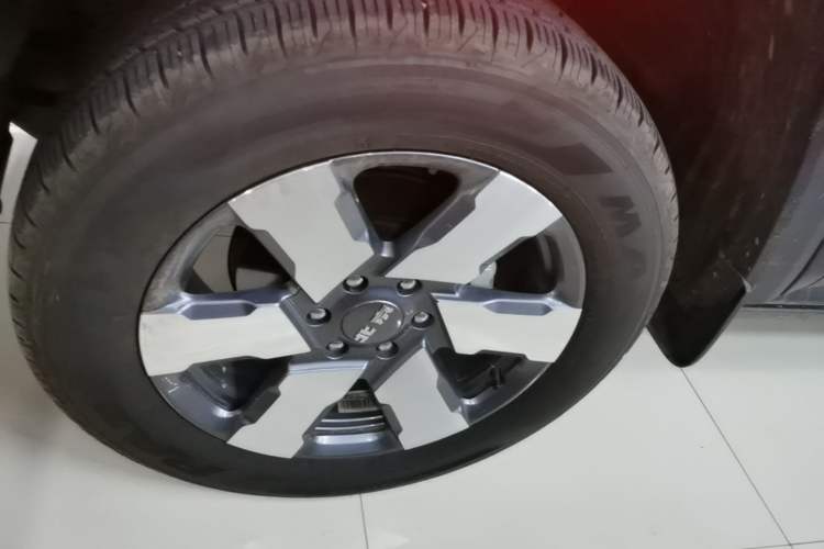 Used BAIC Off-Road BJ40 Electric Drive 2025 Advanced Edition Left Front Wheel Hub