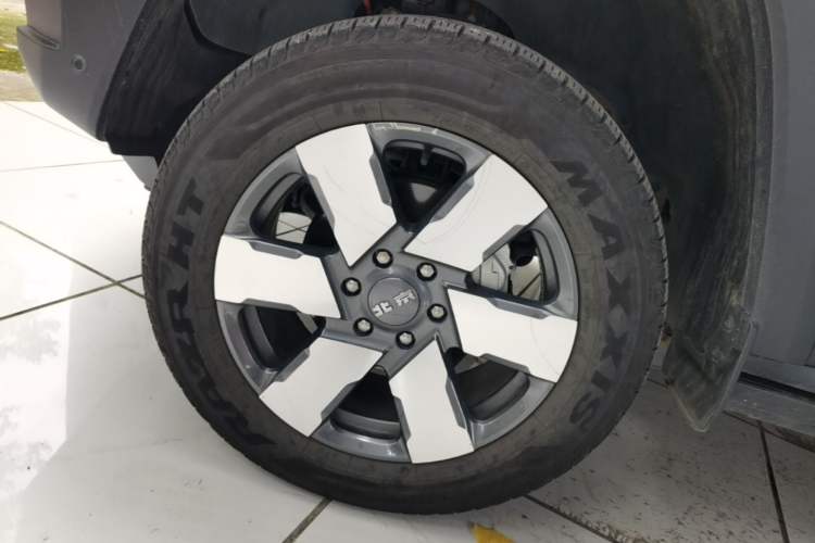 Used BAIC Off-Road BJ40 Electric Drive 2025 Advanced Edition Left Front Wheel Hub