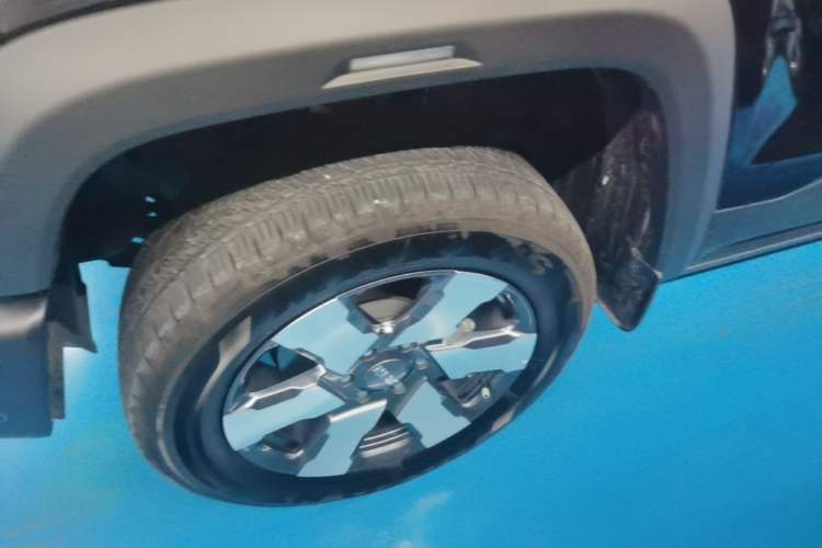 Used BAIC Off-Road BJ40 Electric Drive 2025 Advanced Edition Left Front Wheel Hub