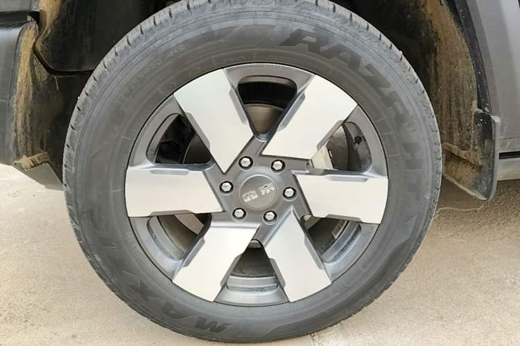 Used BAIC Off-Road BJ40 Electric Drive 2025 Advanced Edition Left Front Wheel Hub