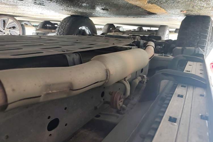 Used BAIC Off-Road BJ40 Electric Drive 2025 Standard Edition Left Side Sill