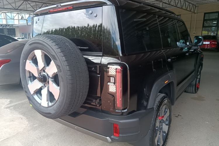 Used BAIC Off-Road BJ40 Electric Drive 2025 Model Yuanjing Smart Travel Edition Rear Right 45 Deg