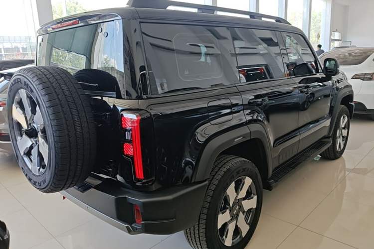 Used BAIC Off-Road BJ40 Electric Drive 2025 Standard Edition Rear Right 45 Deg