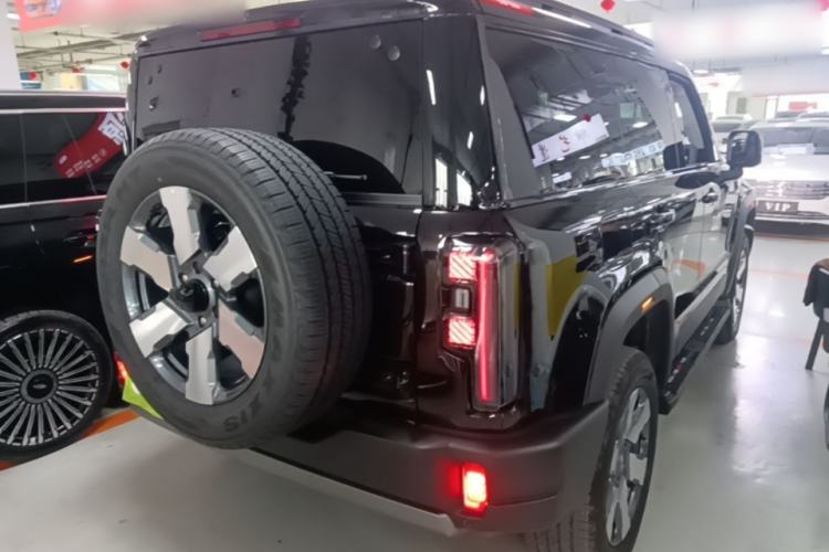 Used BAIC Off-Road BJ40 Electric Drive 2025 Standard Edition Rear Right 45 Deg